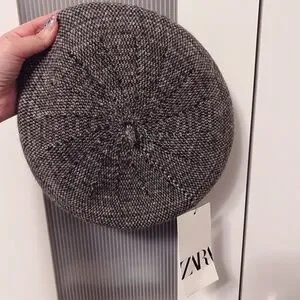 NWT ZARA Gray Wool Beret Hat Size M Zara | Accessories | Nwt Zara Gray Wool Beret Hat Size M  main image 3
